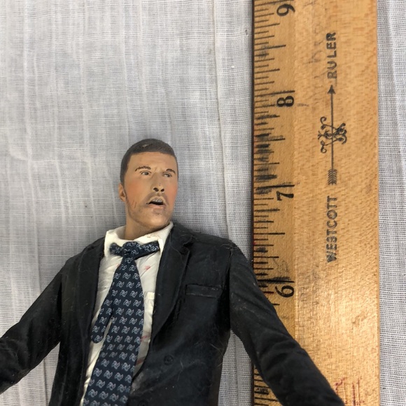 LOST collectible action figures Jack Shephard voice box on plane crash debris - Picture 10 of 12